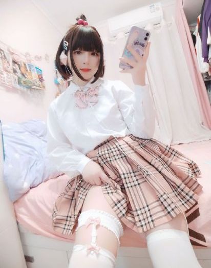 欧美运动服女街拍_1080P迅雷电影在线