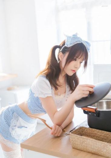 欧美肥臀女人_BD英语完整版观看
